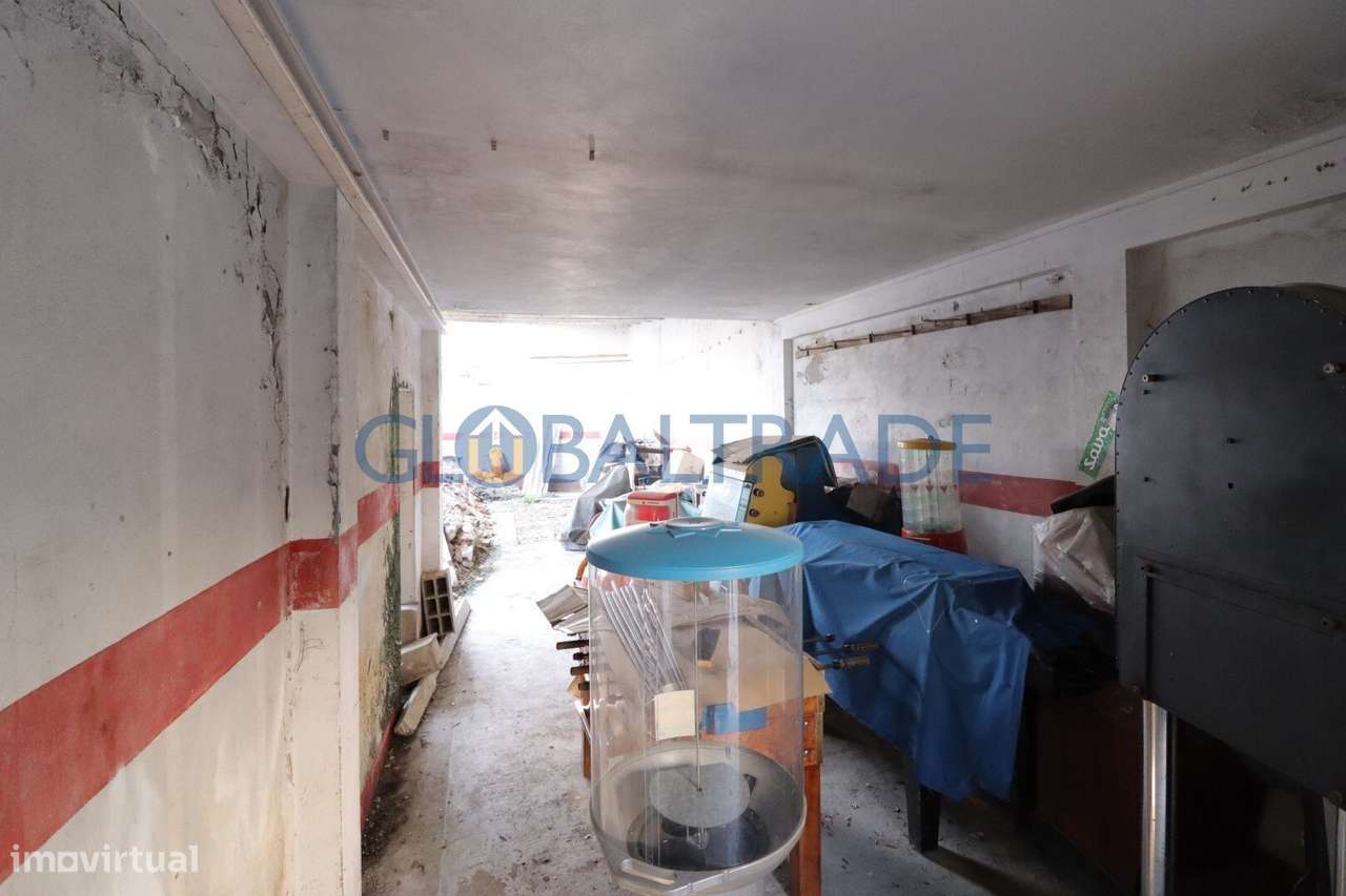 Moradia T3 para recuperar em Baguim do Monte - Grande imagem: 5/32