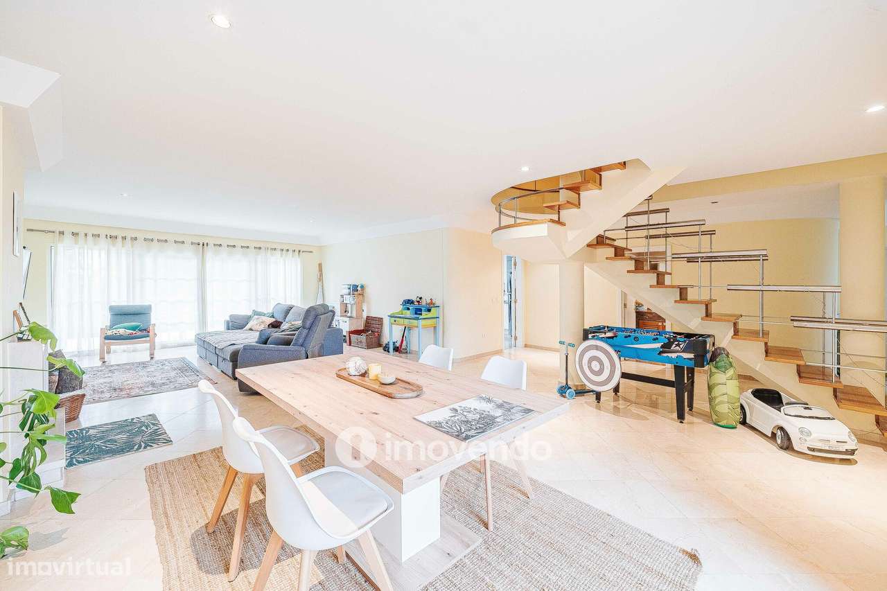 Moradia T5+2 com garagem, em condomínio com piscina, em Murches - Grande imagem: 5/60