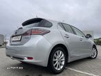 Lexus CT - 3