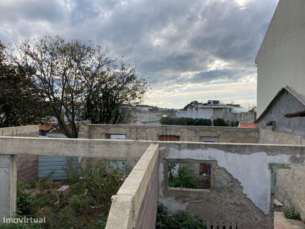 Terreno em Ruína com PIP aprovado - Porto - Grande imagem: 5/13