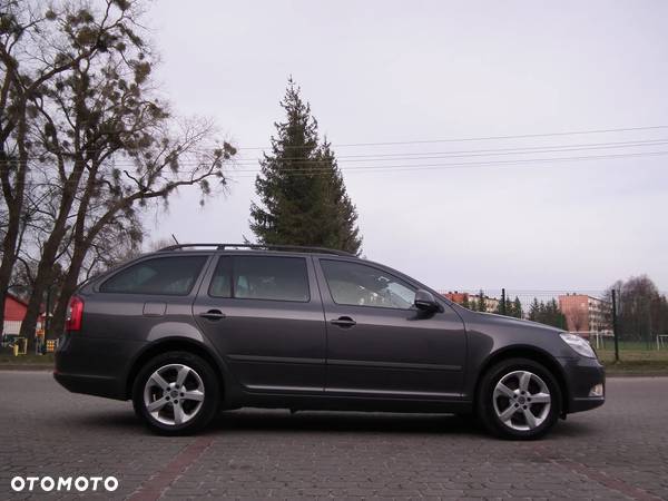 Skoda Octavia 2.0 TDI DPF Ambiente DSG - 5