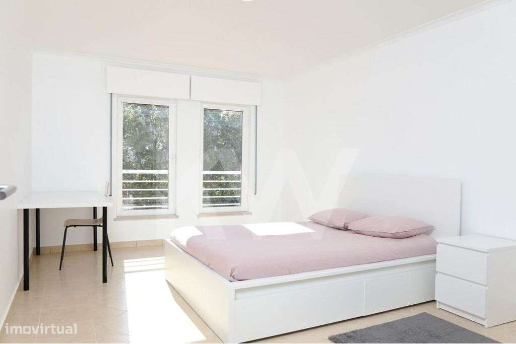 APARTAMENTO T4 - Rentabilidade 5% - Grande imagem: 4/24