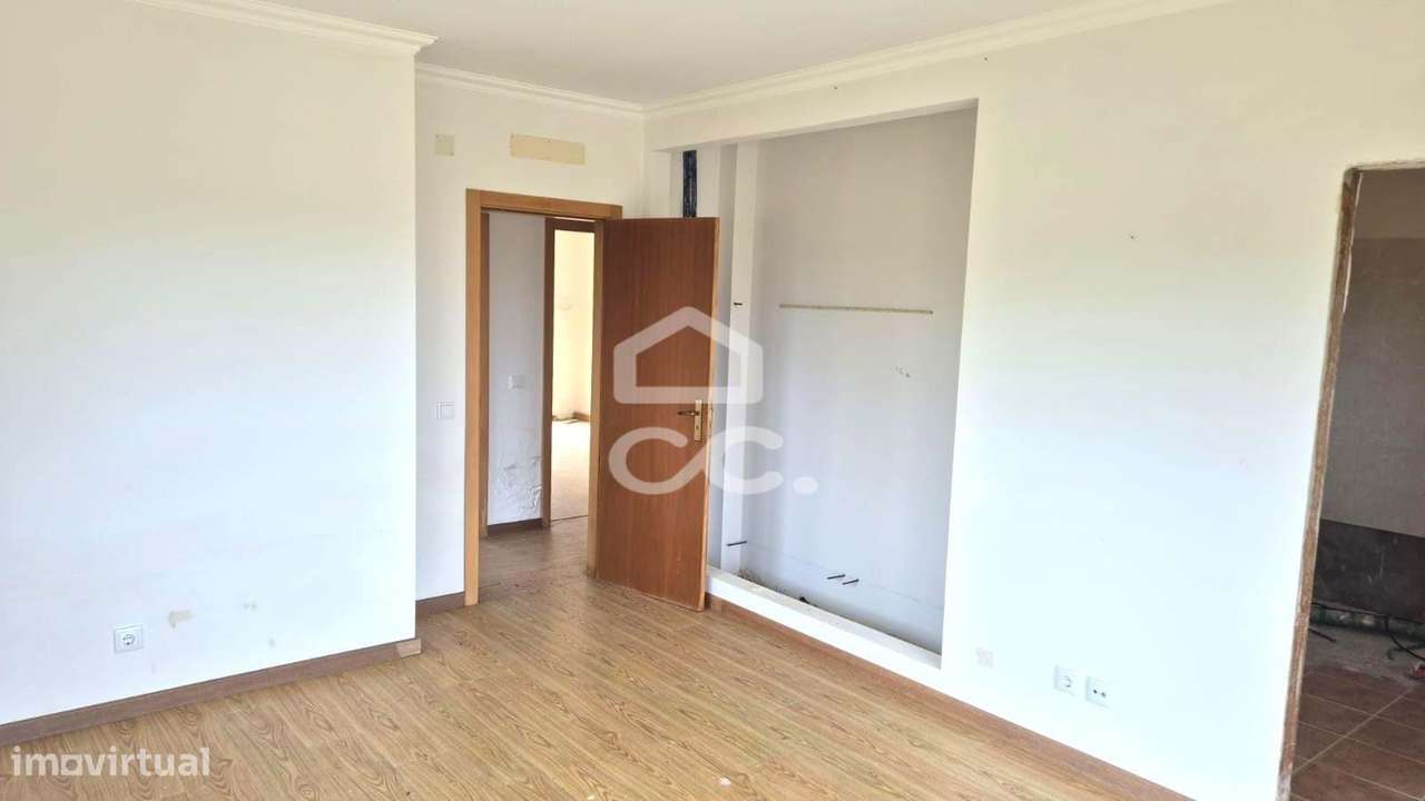 Moradia V3 para restauro-15