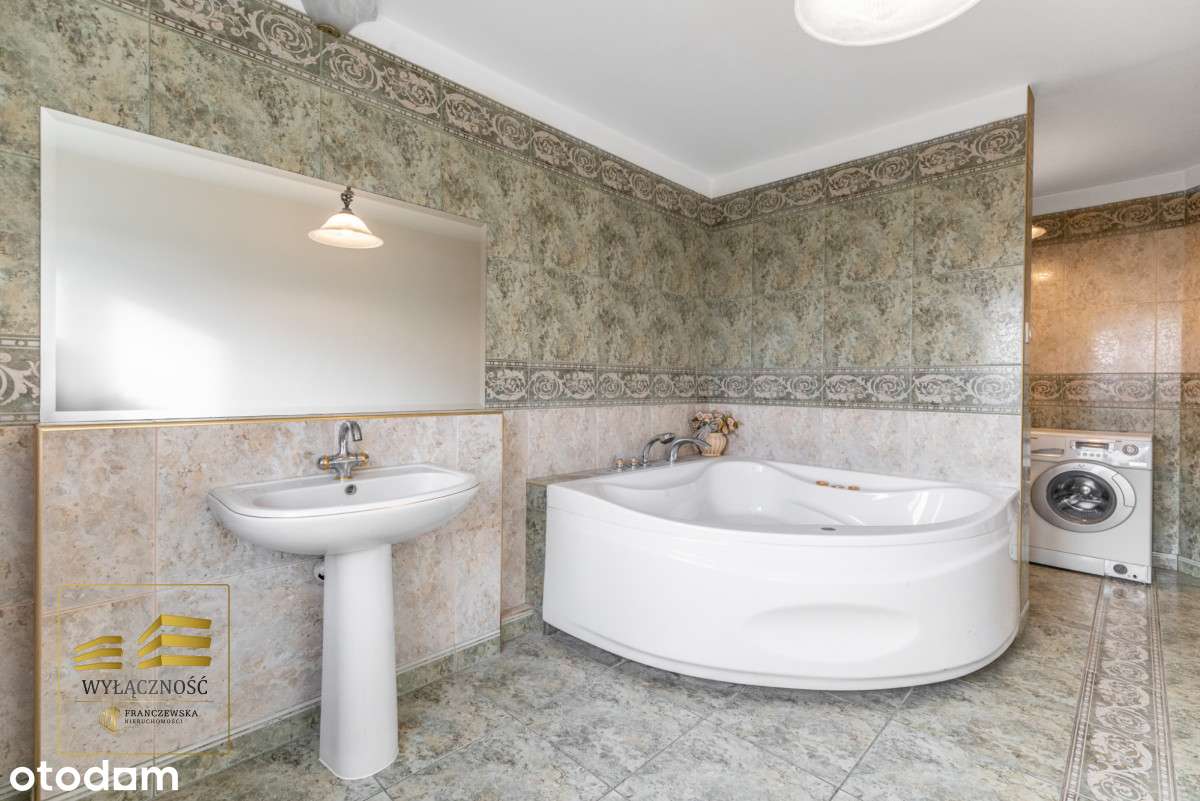 4 pokojowe mieszkanie z widokiem na Park Zawilcowa-10