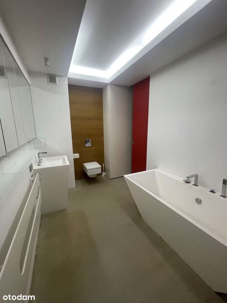 Przestronne studio na Targówku. Metro.-8