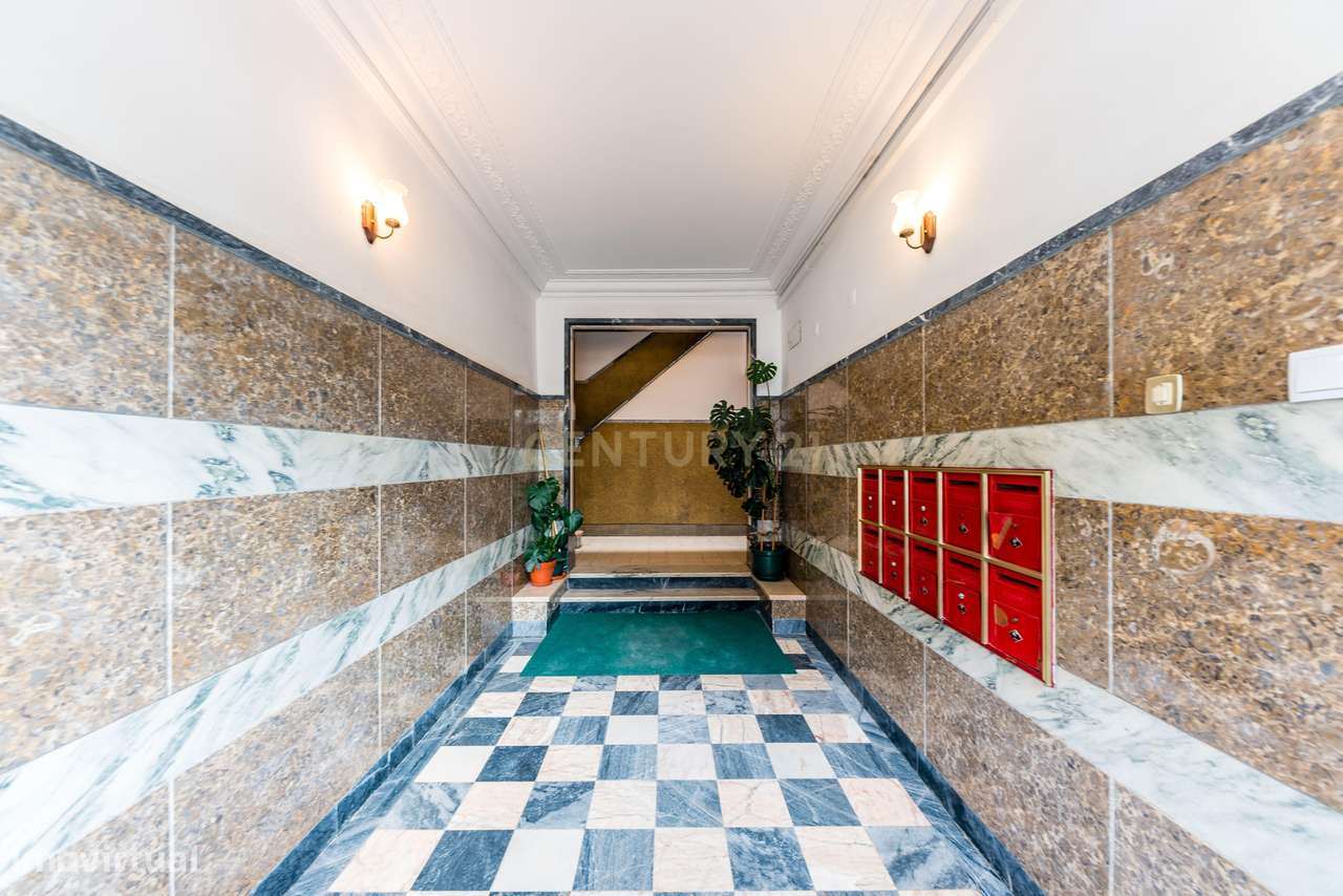 Apartamento T3 à Venda em Almada, Laranjeiro-27