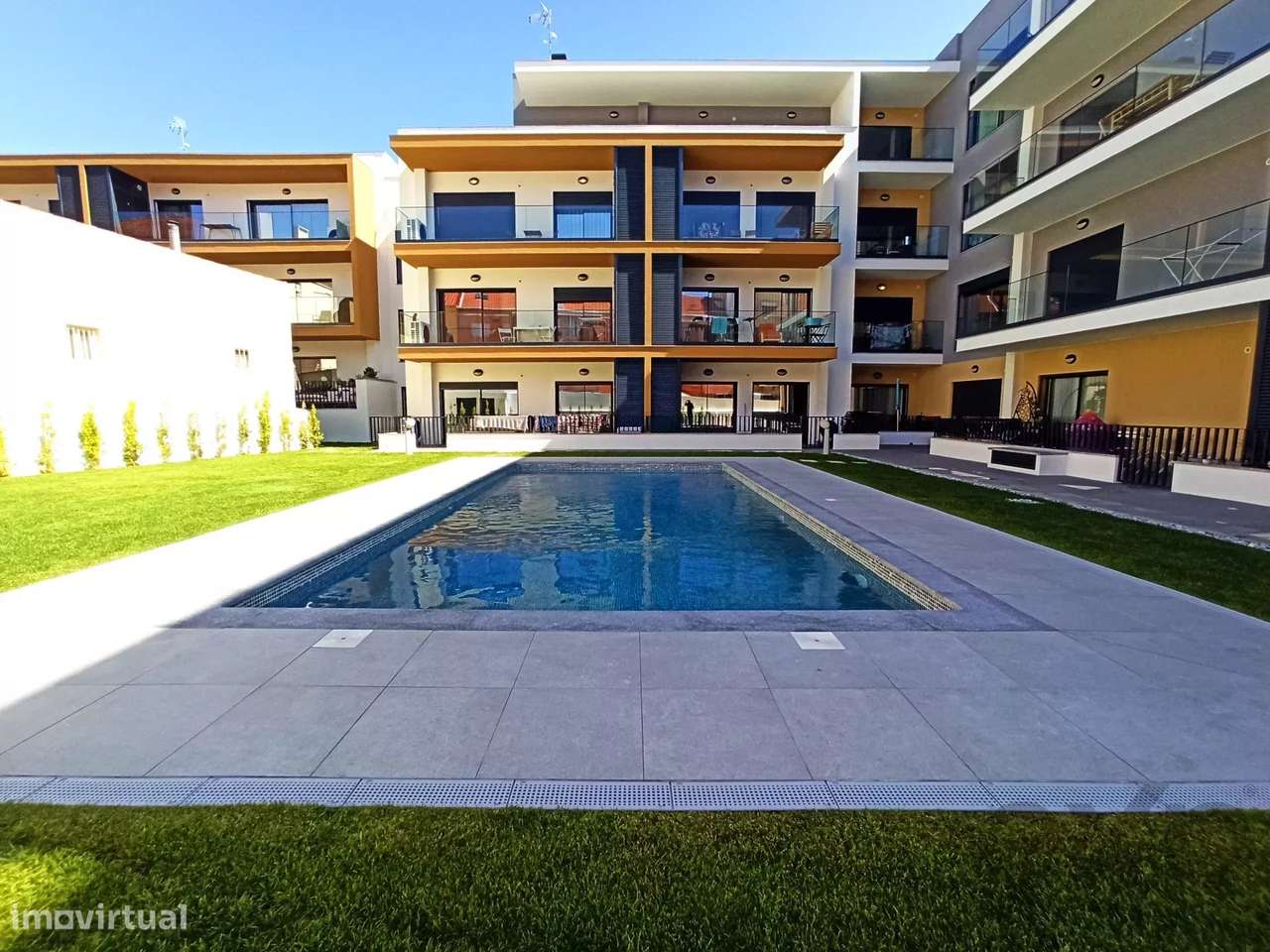 T2 Novo em condomínio fechado com piscina-1