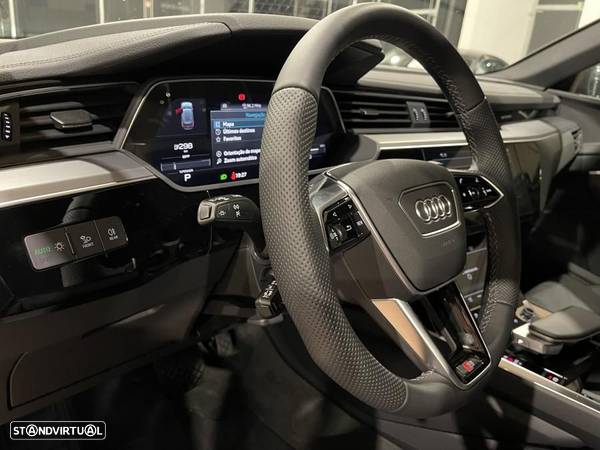 Audi e-tron 55 quattro S line - 13