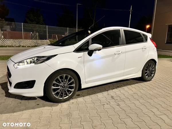 Ford Fiesta 1.0 EcoBoost Start-Stop ST-LINE - 26