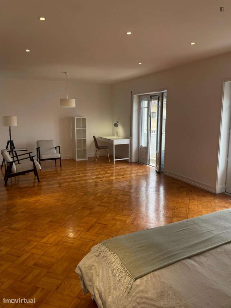 Quarto - localizado em Montes Claros Coimbra - Grande imagem: 4/6