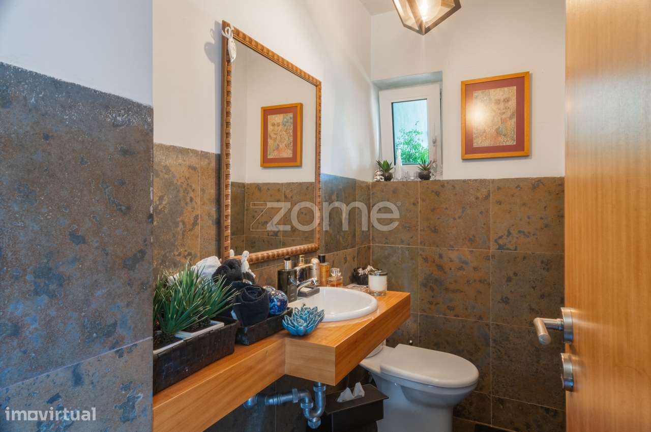 Moradia com jardim e vista sobre a Albufeira da Venda Nova - Grande imagem: 4/21