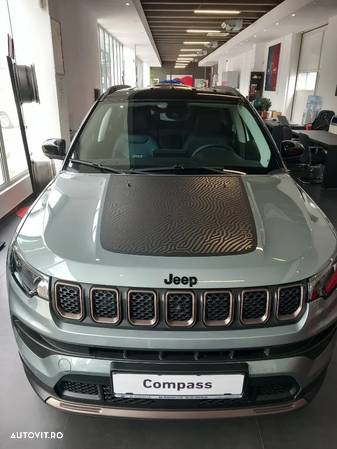 Jeep Compass - 2