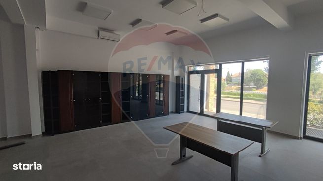 Spațiu comercial 93 mp de vanzare Ultracentral Promenada Crisului-5