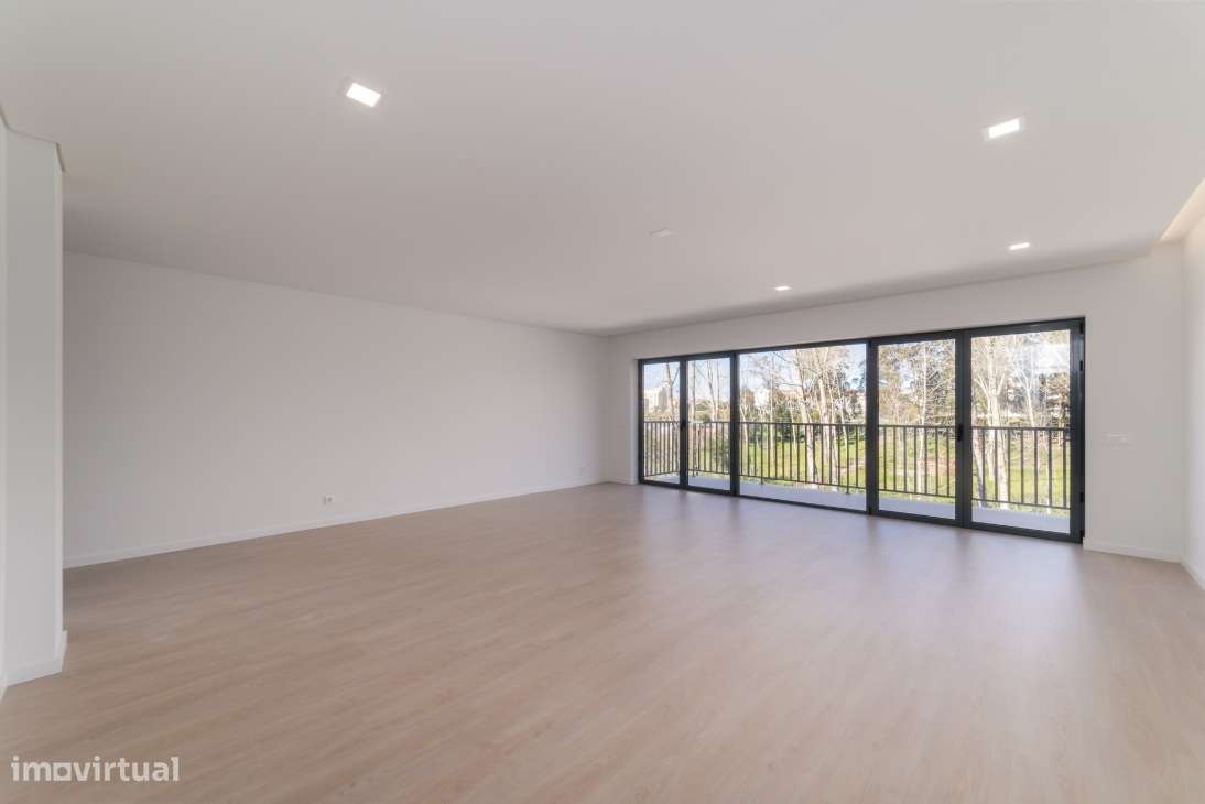 Moradia Geminada T4 - Tavarede - Figueira da Foz/Venda - Grande imagem: 4/35