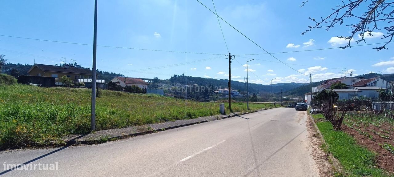 Terreno urbano para construção Ceira