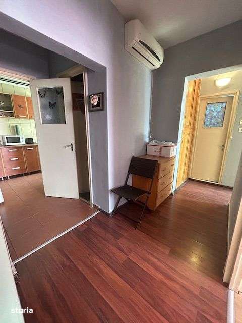 Berceni Piata Sudului Bulevardul Obregia Ap3 camere stradal reabilitat - Imagine principală: 4/20