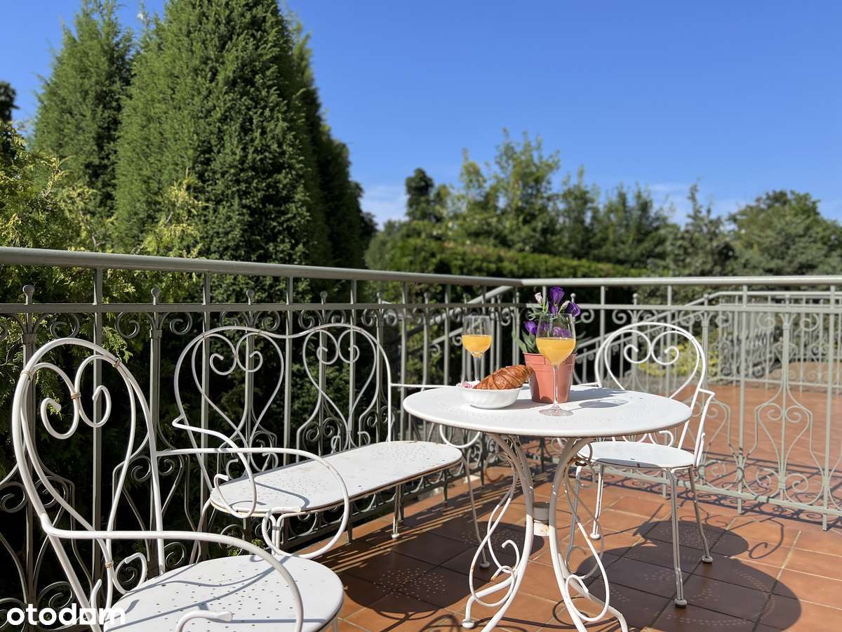 Apartament z tarasem w zabytkowej willi 50 m od morza Międzyzdroje-12