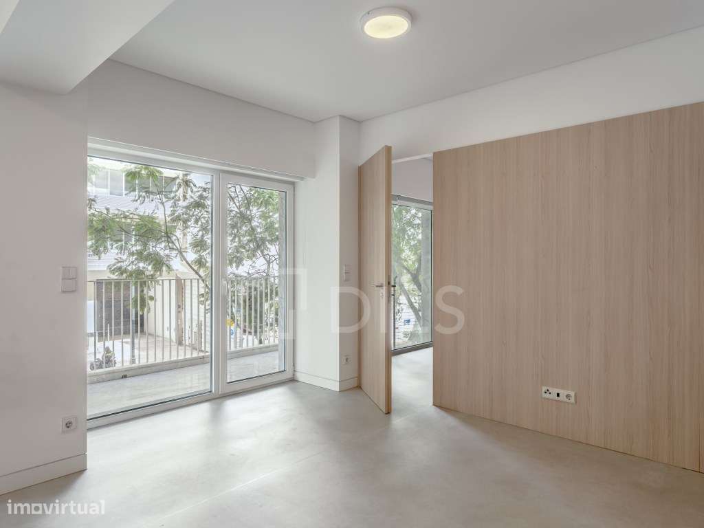 Apartamento T1 com varanda, junto à Avenida da Liberdade-7