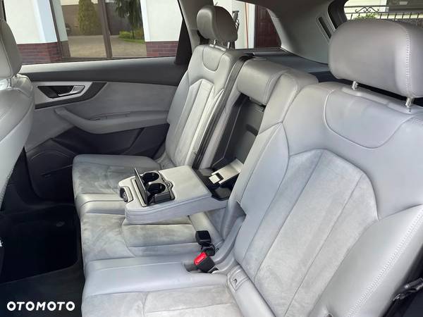 Audi Q7 45 TDI Quattro Tiptronic - 34