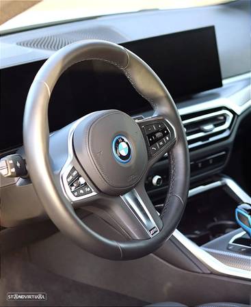 BMW i4 eDrive35 M Sport - 9