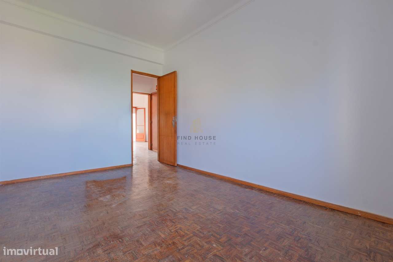 Apartamento T2 na zona da Figueirinha em Oeiras-16