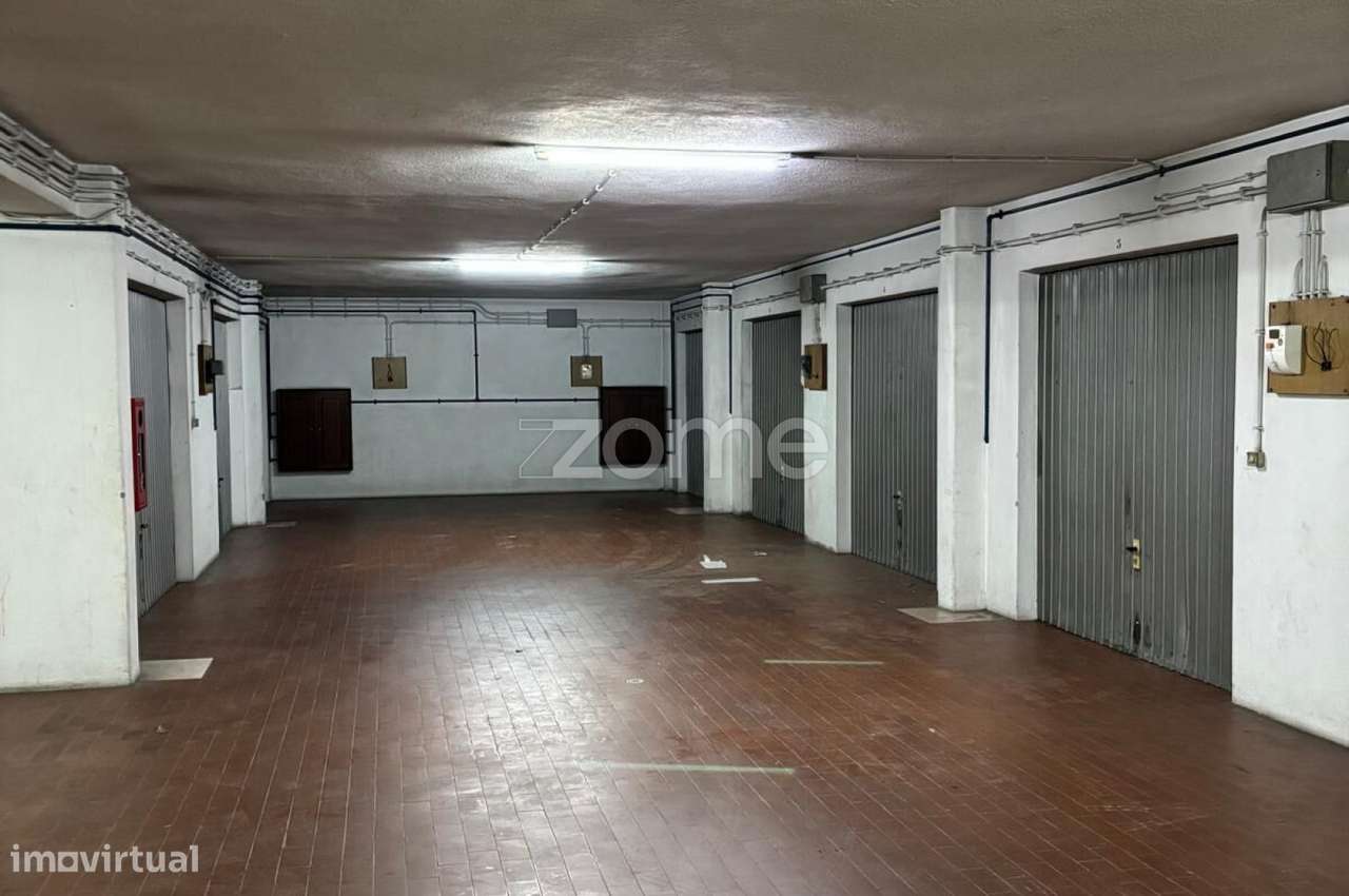 Garagem/box para arrendamento, Massamá, Queluz - Grande imagem: 5/10