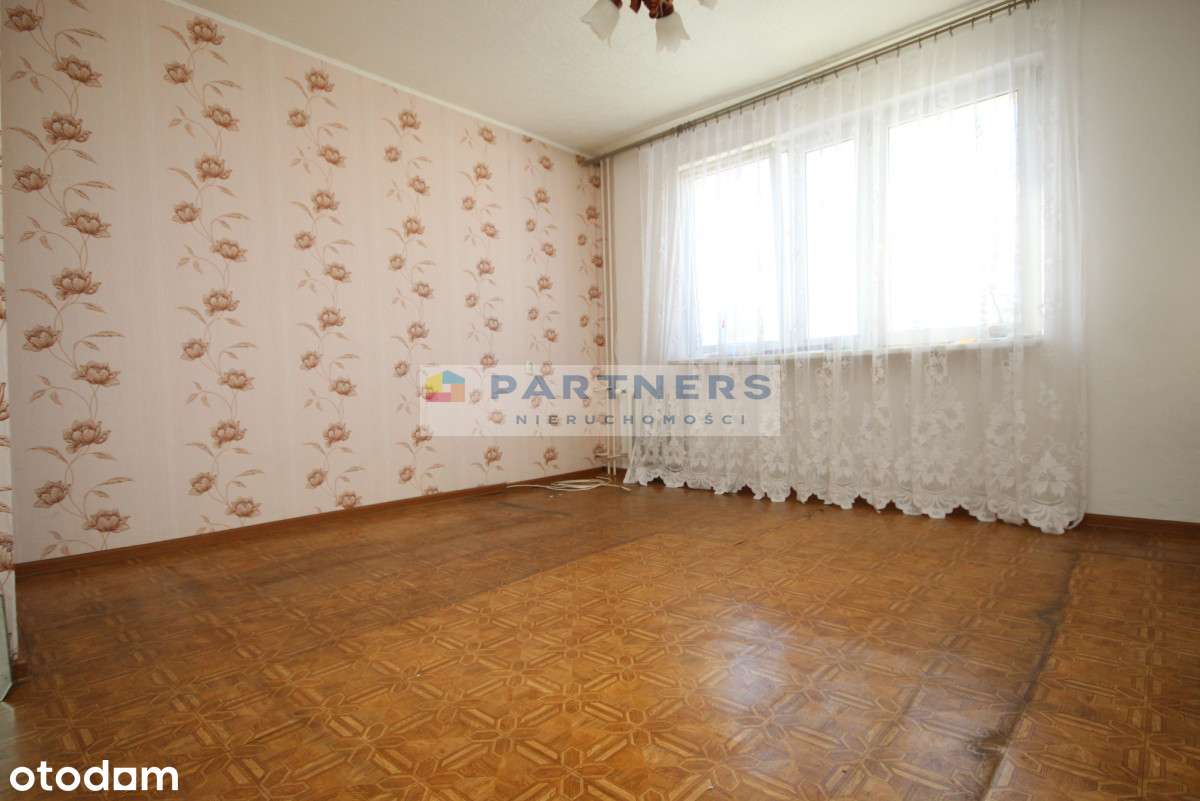 Mieszkanie w Centrum Piaskowej Góry do remontu-1