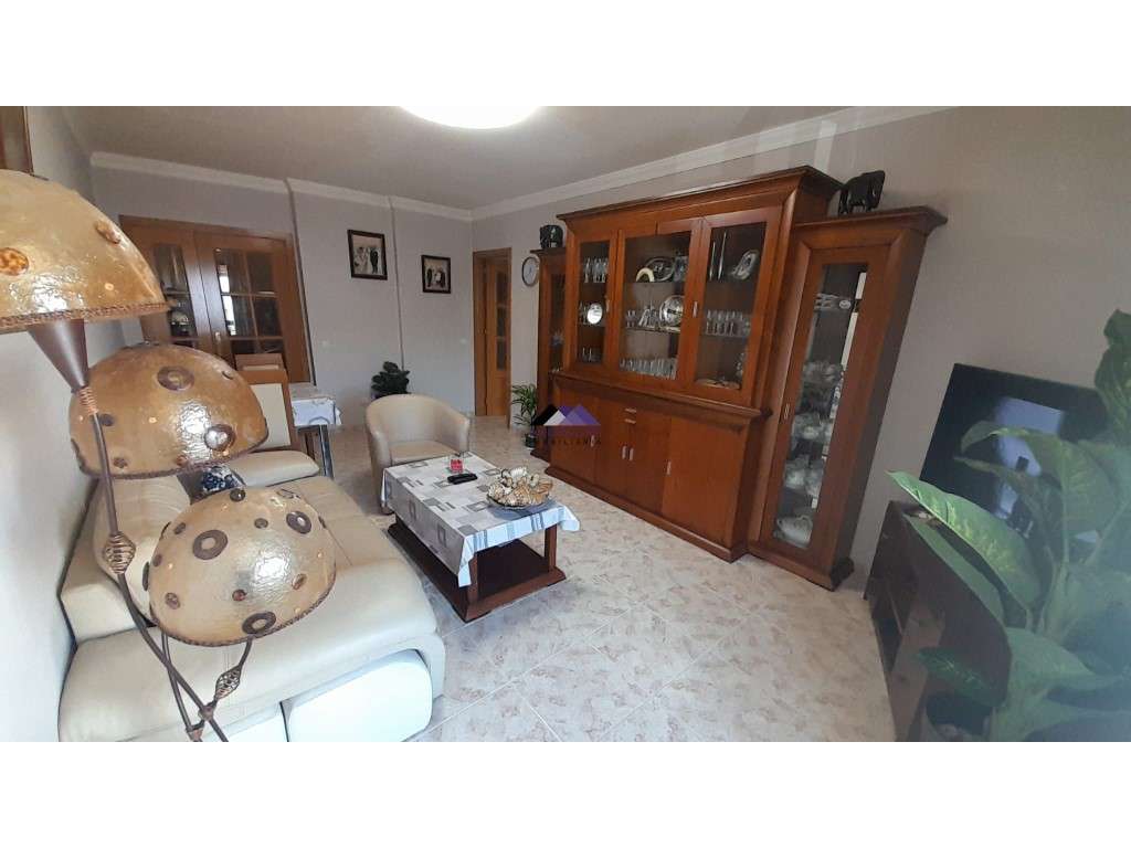 Apartamento T3 no Centro de Vila Real de Santo António-5