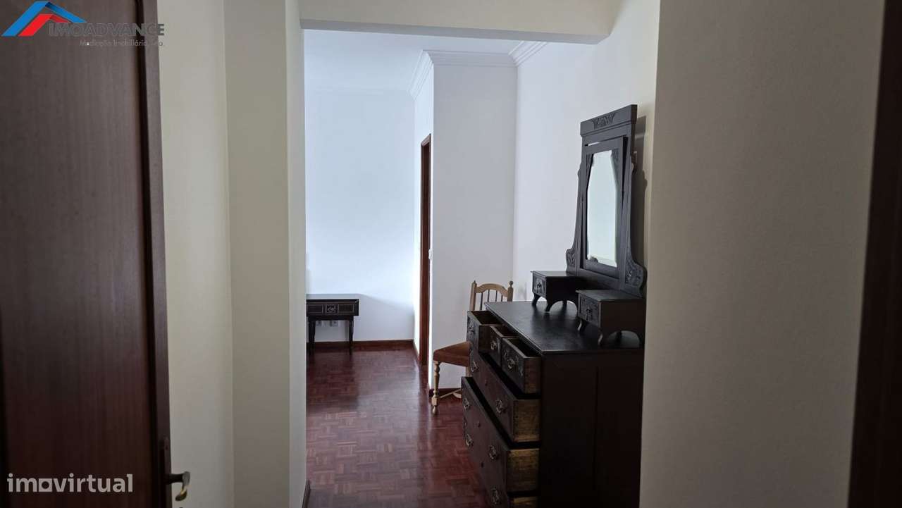 Apartamento T4 para Arrendamento na Grota a 200 mts da Marginal Oceân - Grande imagem: 5/25