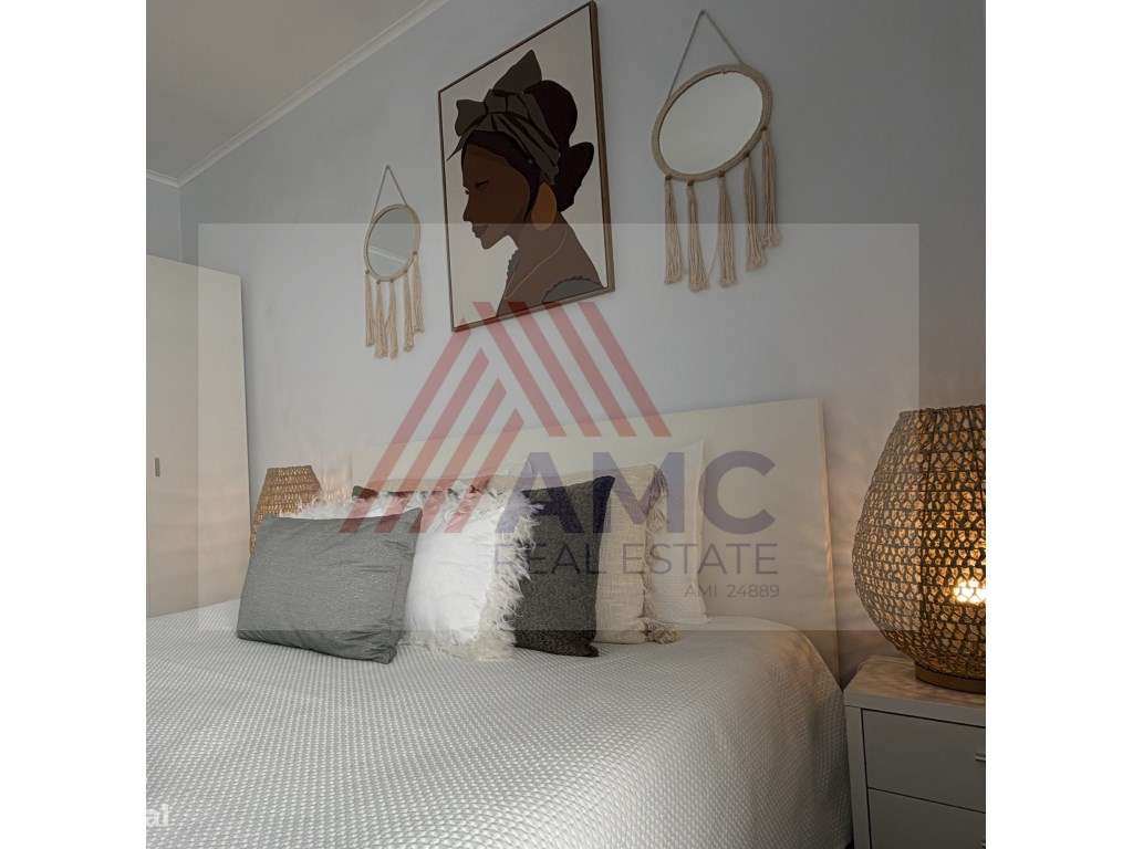 VENDE-SE EXCELENTE APARTAMENTO NO CENTRO DA VILA DA MADALENA-17
