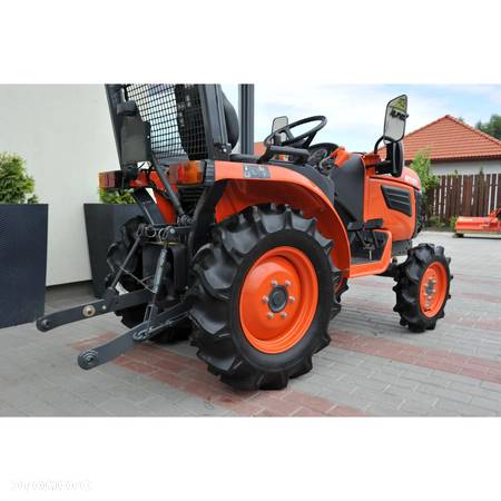 Kubota B1181 - 4x4 - 17KM - 15