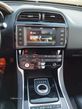 Jaguar XE 2.0 D Prestige Aut. - 2