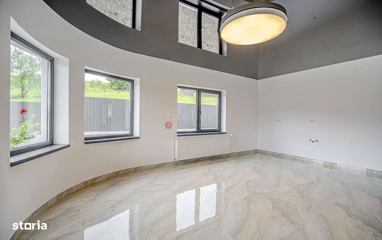 Zona Linistita Structura Generoasa - Imagine principală: 4/20