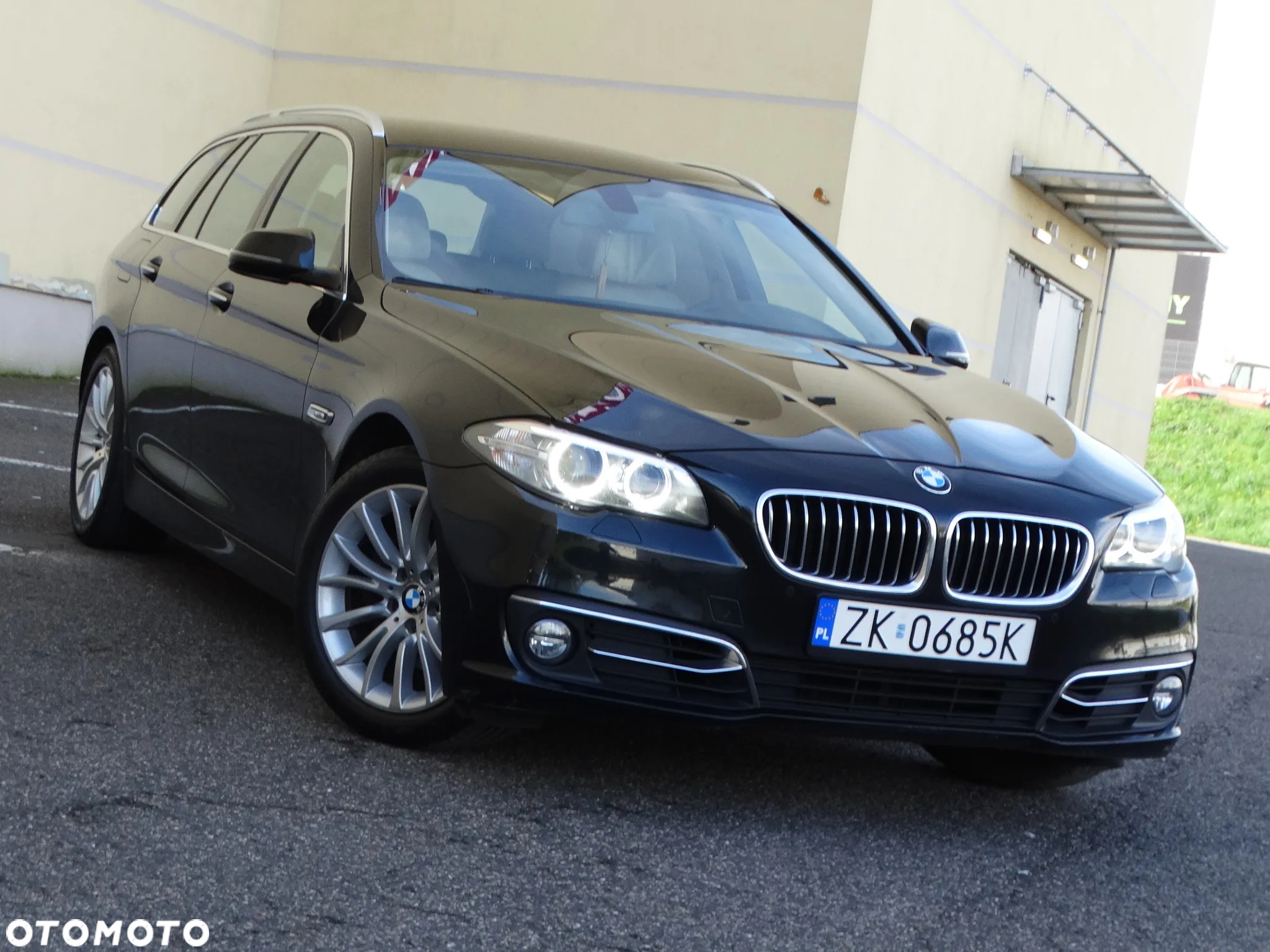 BMW Seria 5 520d Touring Luxury Line - 15