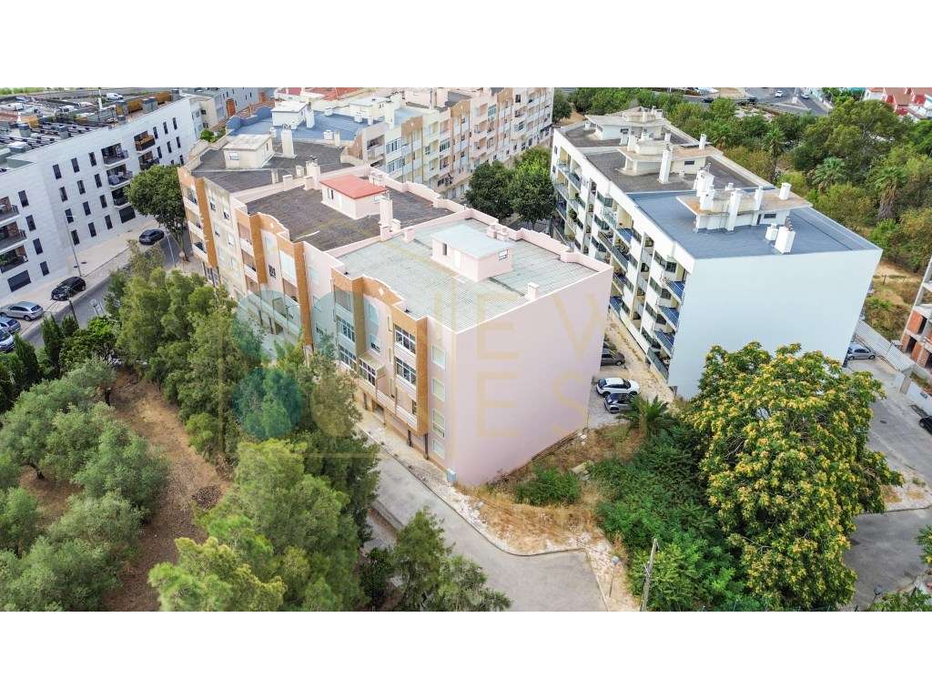Apartamento T4 com 150m2 junto à Estrada das Machadas | Setúbal-49