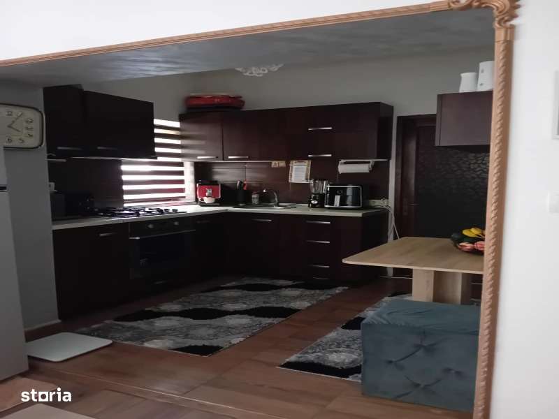 Apartament 3 camere de vanzare Bucium - Imagine principală: 2/14