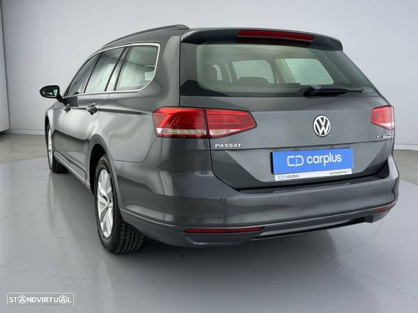 VW Passat Variant 1.6 TDI Confortline - 38