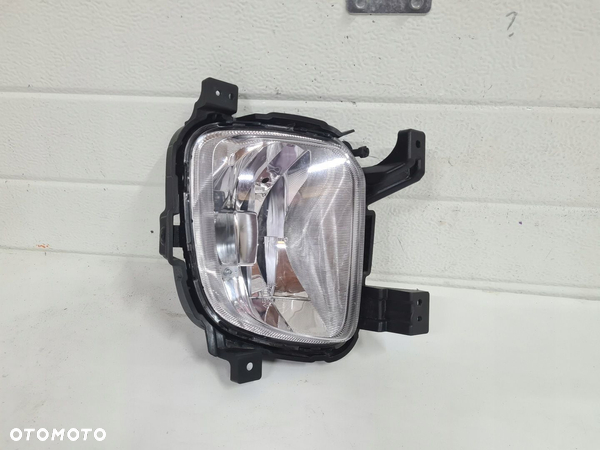 Halogen Prawy Kia Carens IV 2013-2016 - 1