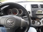 Toyota RAV4 2.2 D-4D X - 13