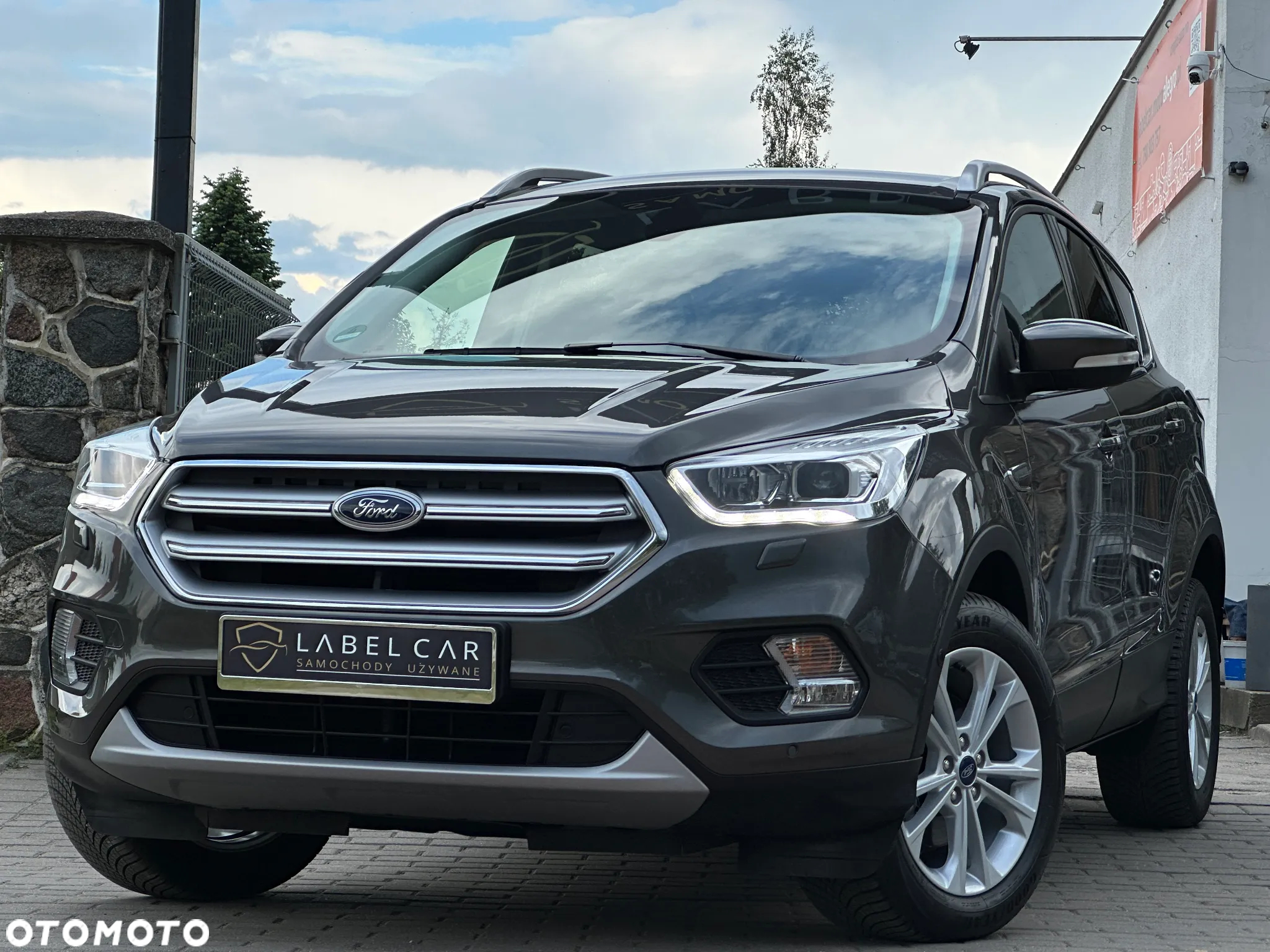 Ford Kuga 1.5 EcoBoost 2x4 Titanium - 36