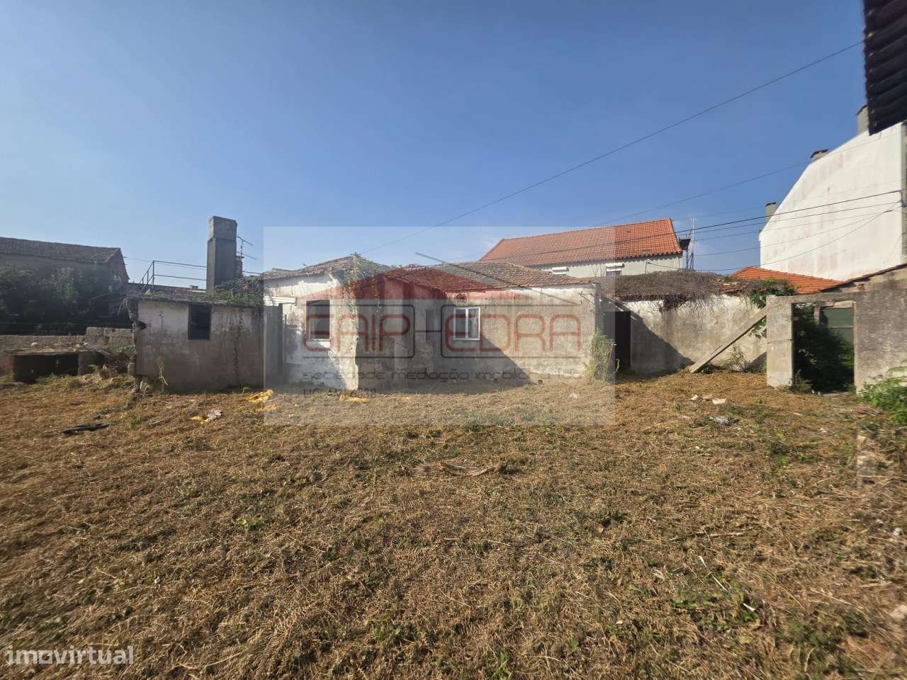 Moradia térrea com terreno 140 000 € em Esmoriz para restauro-15