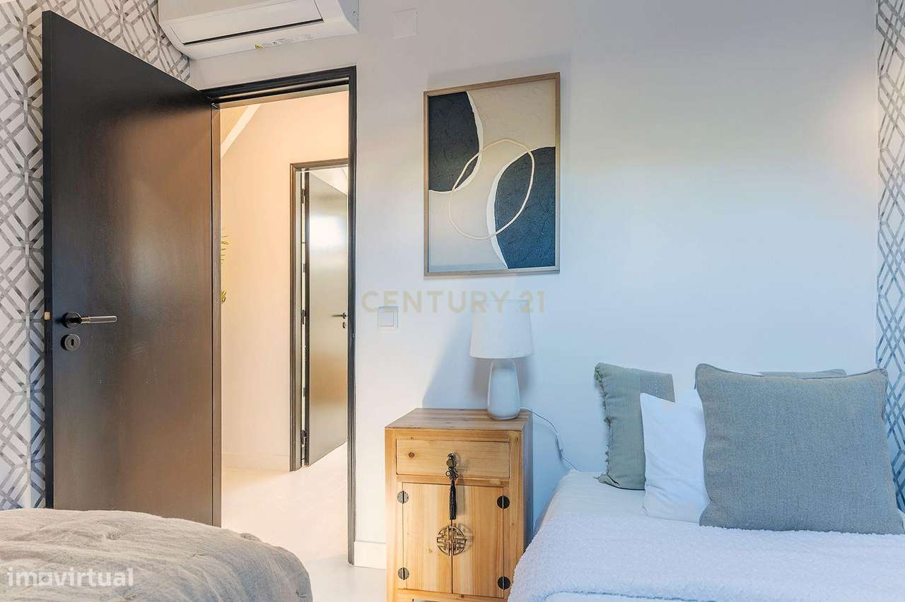 MORADIA ATÍPICA EM  AZAMBUJA - 7 ASSOALHADAS-48