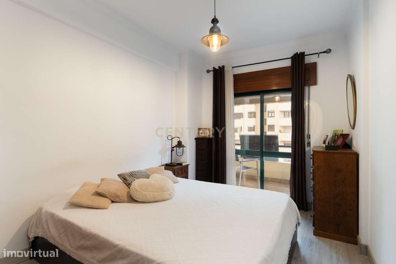 Apartamento T2 em Loures com Vista e Garagem - Grande imagem: 4/24