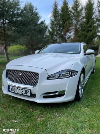 Jaguar XJ 3.0 D V6 LWB Portfolio - 15