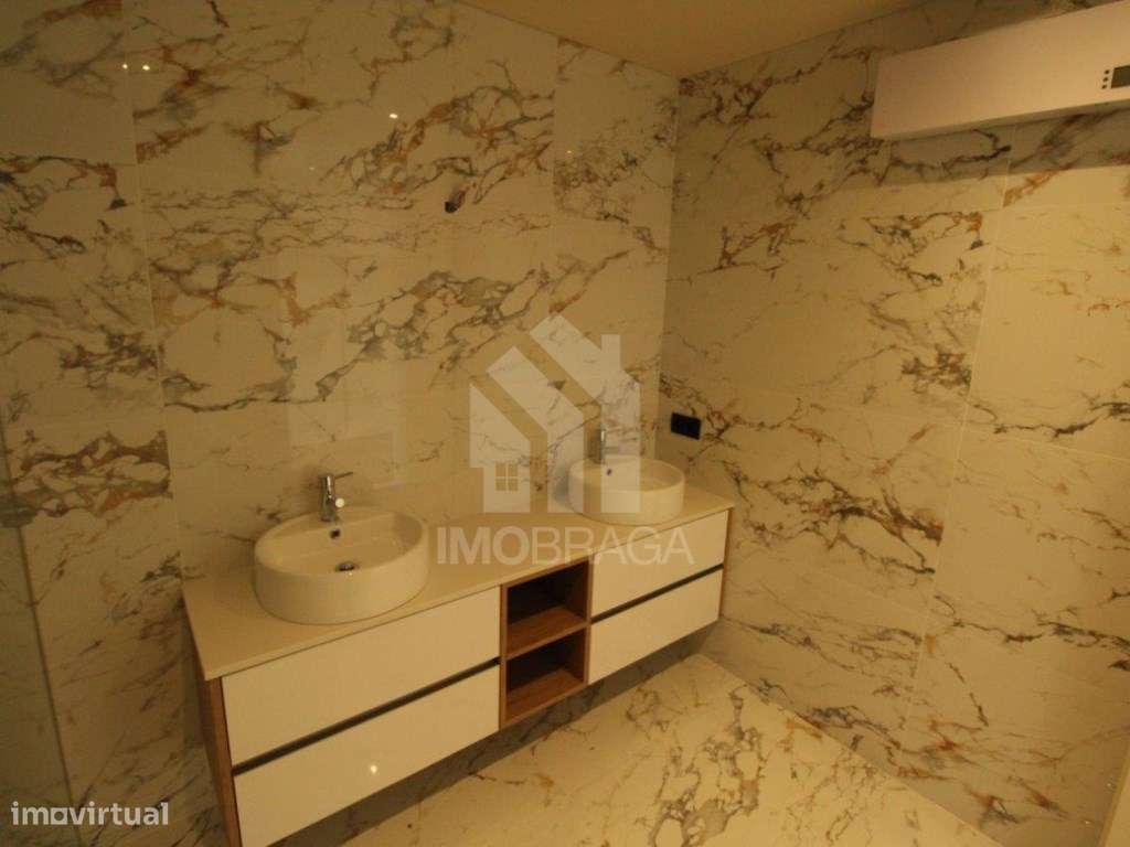 Moradia de Gaveto T3 Nova com 3 Suites | Pronta a Habitar | S. Pedr...-16