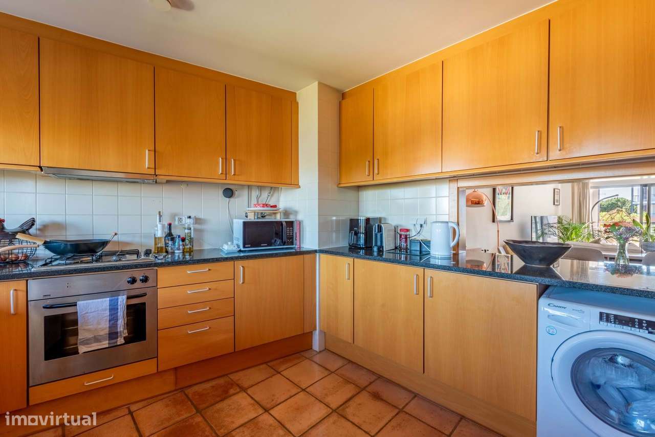 Apartamento de 2 quartos em Marina Park com grande terraço, piscina e-10