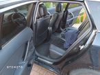 Toyota Avensis Combi 2.0 D-4D Executive - 21