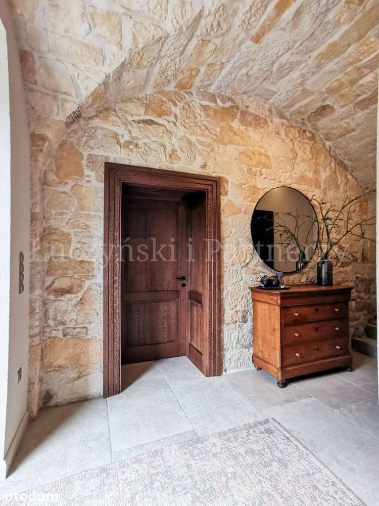 Wyjątkowa posiadłość z nieograniczonym potencjałe-11