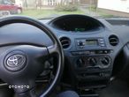 Toyota Yaris 1.0 Base - 17