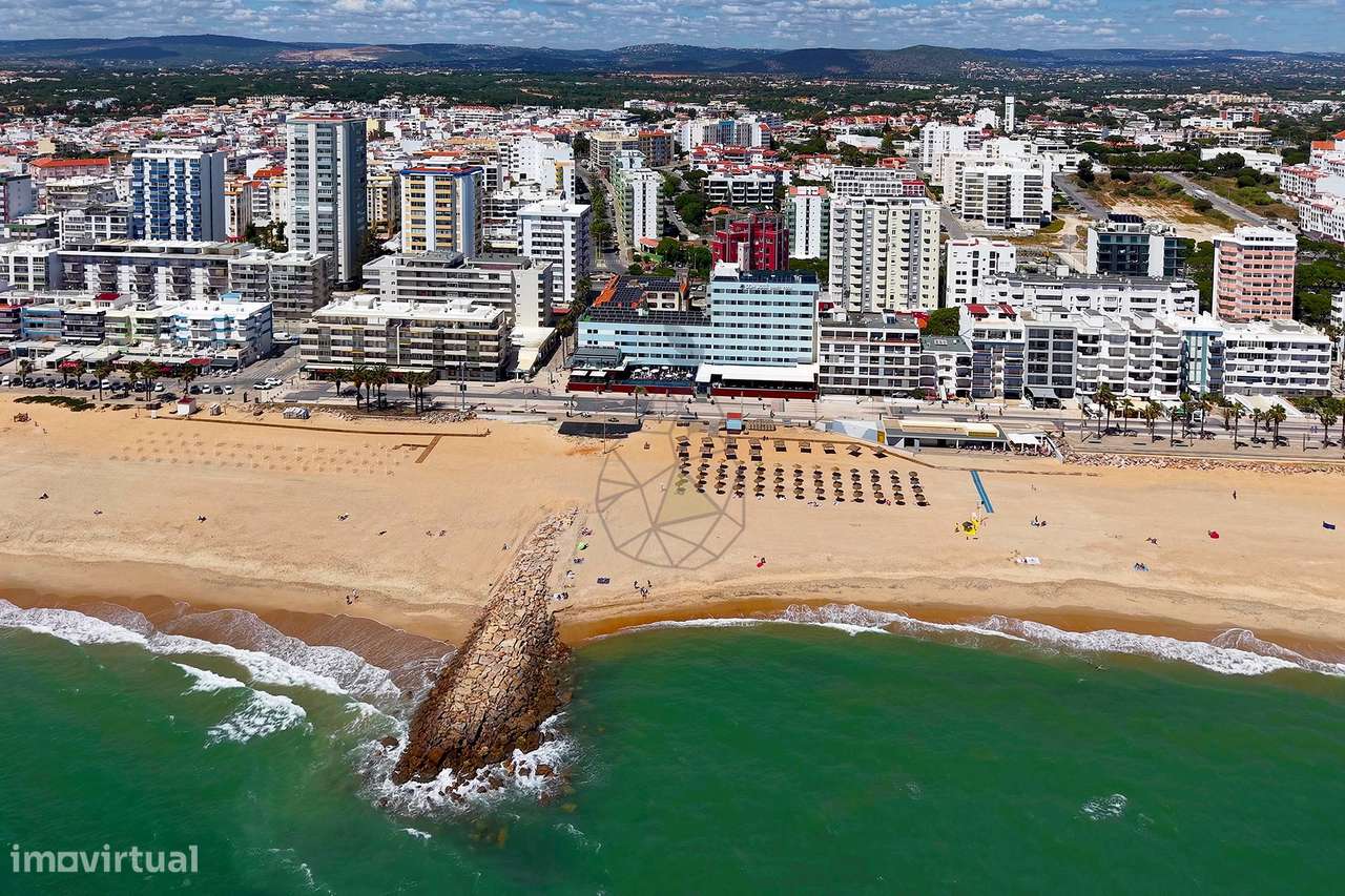 Apartamento T2 localizado a cerca de 600 metros da Praia em Quarteira-40